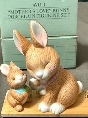 2 PCS - AVON “Mother's Love” Porcelain Bunny Figurine Set - 1990